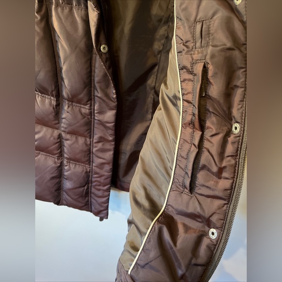 Eddie Bauer Women’s Premium Goose Down Vest Faux Fur Collar Brown Small - Picture 5 of 12